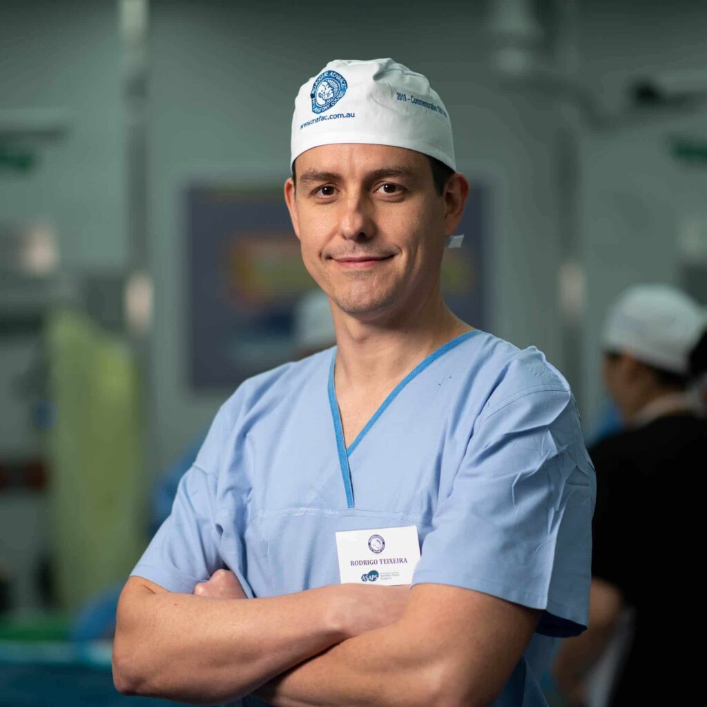 Plastic Surgeon Melbourne - rteixeira - Dr Rodrigo Teixeira
